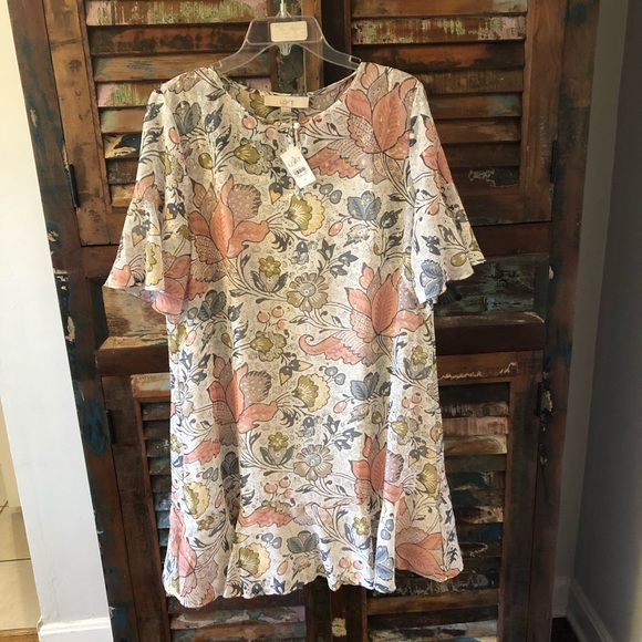 LOFT Dresses & Skirts - NWT Ann Taylor LOFT Gold Accent Floral Dress